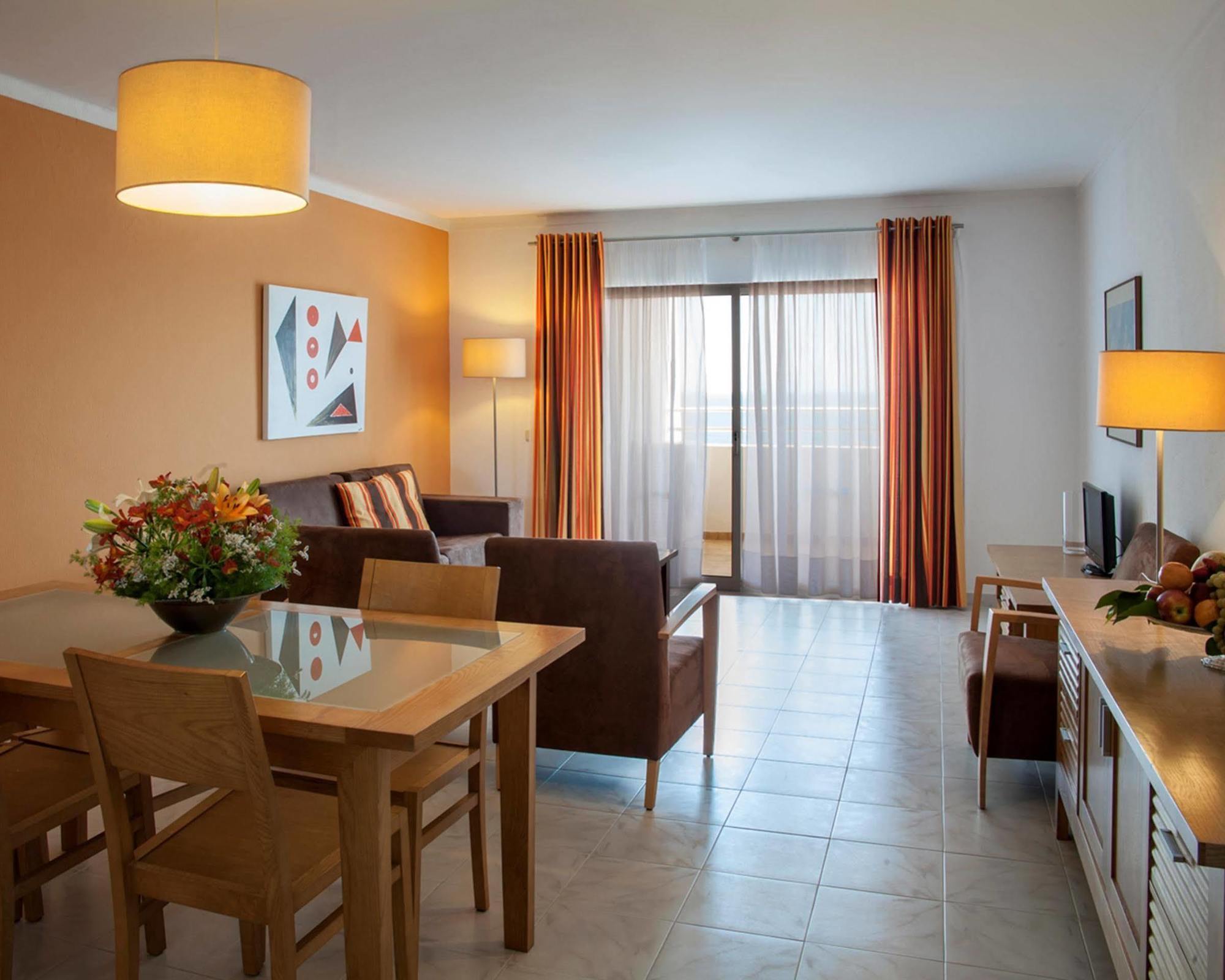 Jardim Do Vau Aparthotel Portimao Bagian luar foto